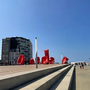 Gezellige Studio-1 Slaapkamer *4p* Strand/zee 50m Oostende